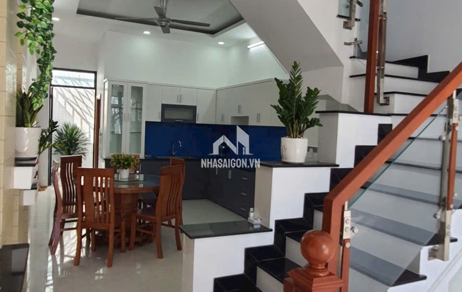 Cho thuê nhà nguyên căn đường số 10 linh xuân thủ đức LH 0909428959.